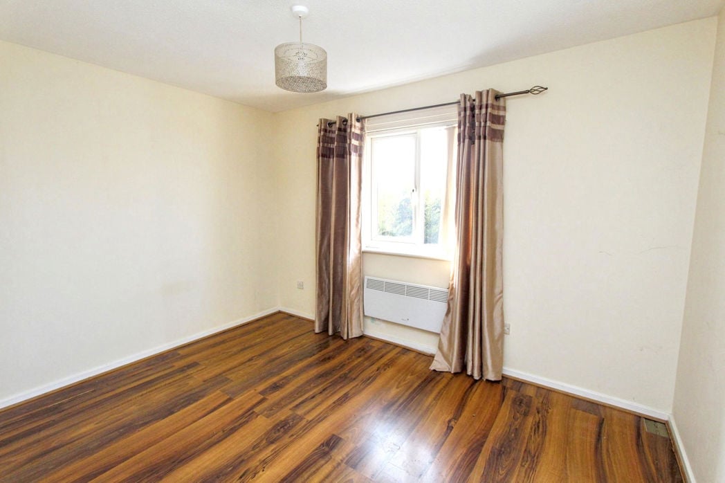 Property image 5 of 9