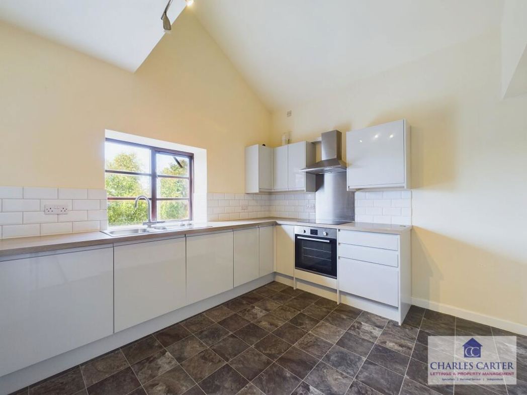 Property image 4 of 8