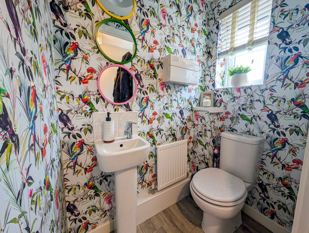 Cloak room