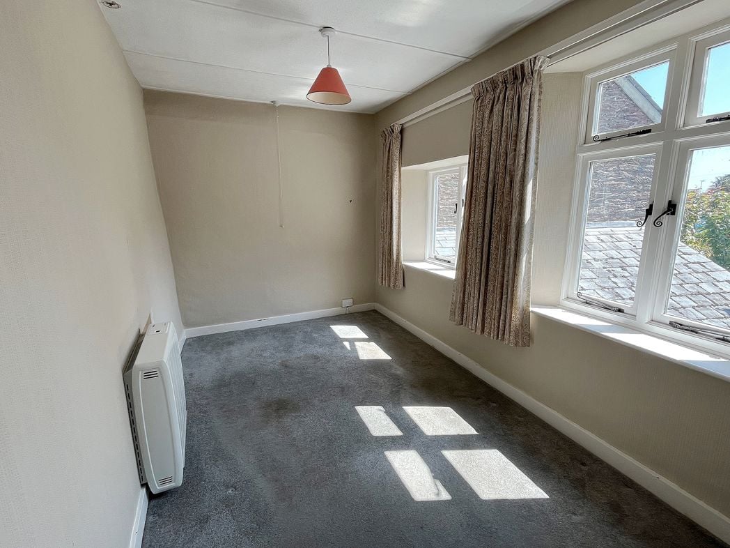 Property image 6 of 13