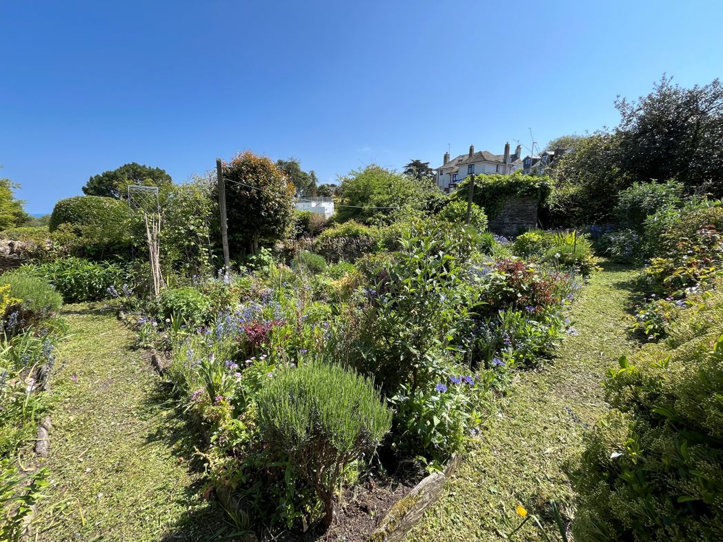 Property image 10 of 13
