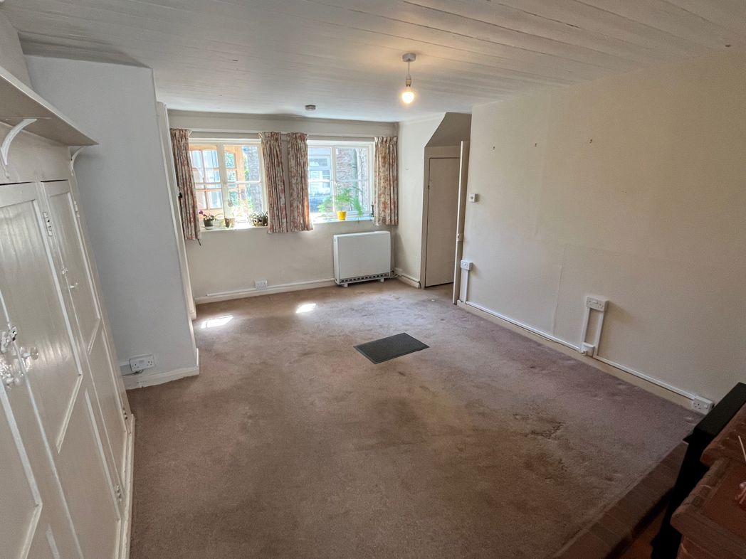 Property image 2 of 13