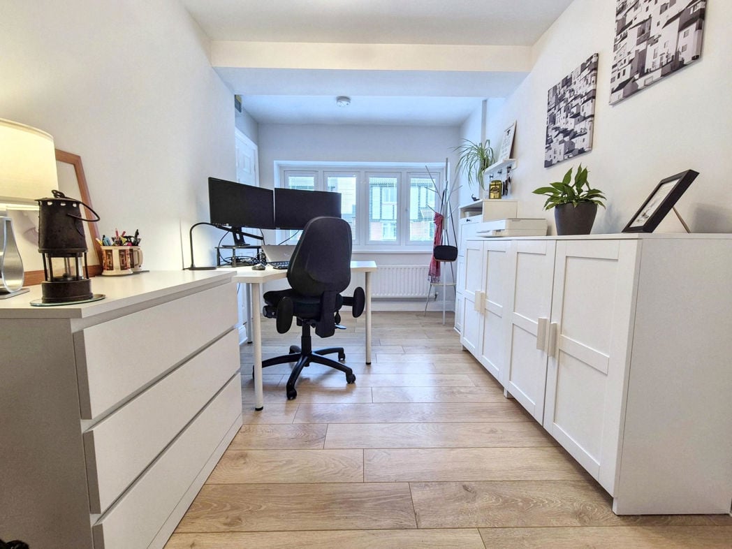 Property image 7 of 34