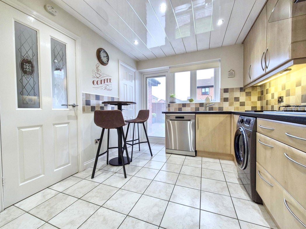 Property image 14 of 34
