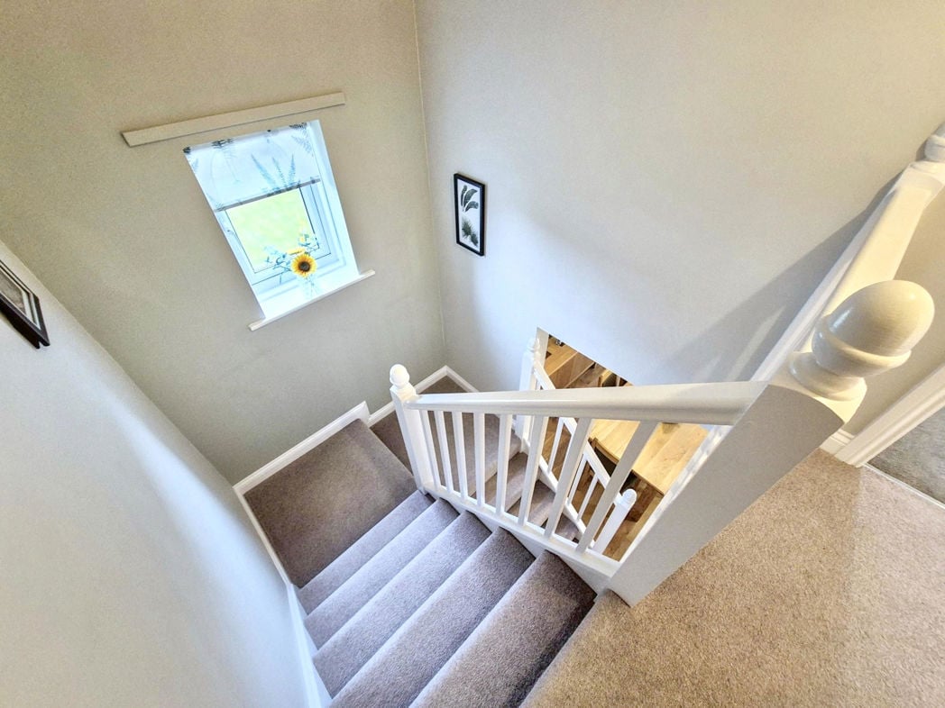 Property image 16 of 34