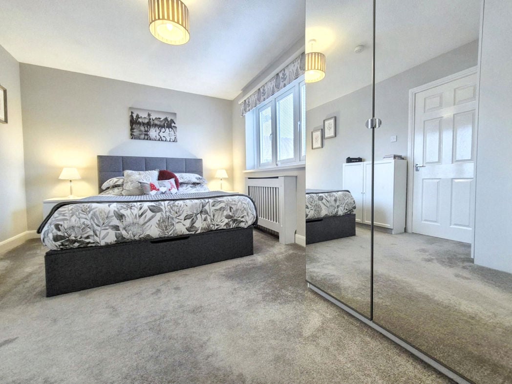 Property image 19 of 34