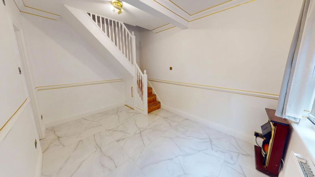 Property image 3 of 8