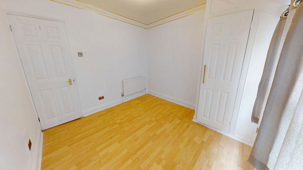 Property image 7 of 8
