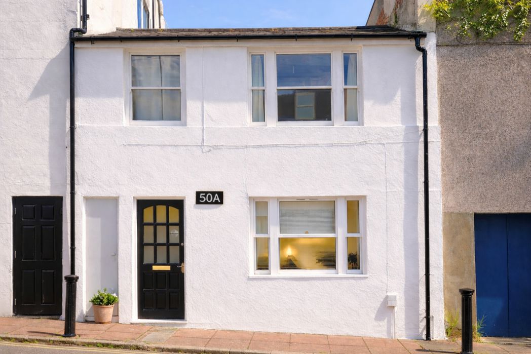 Property image 1 of 8