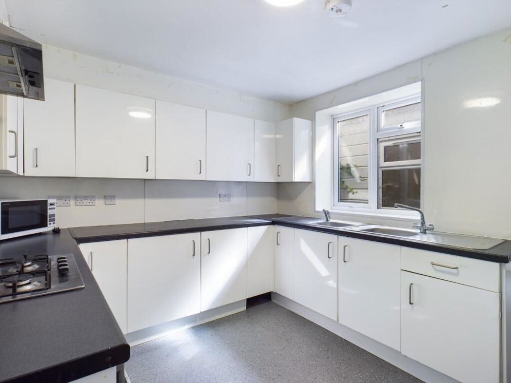 Property image 7 of 15