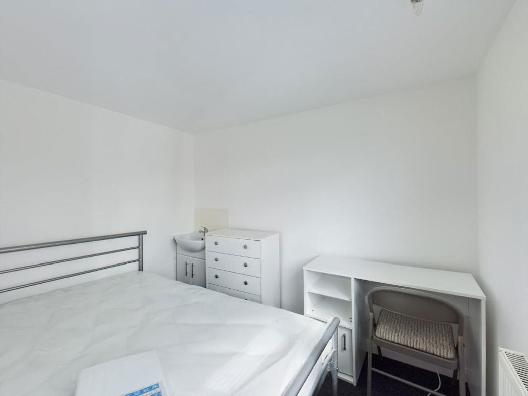 Property image 12 of 15