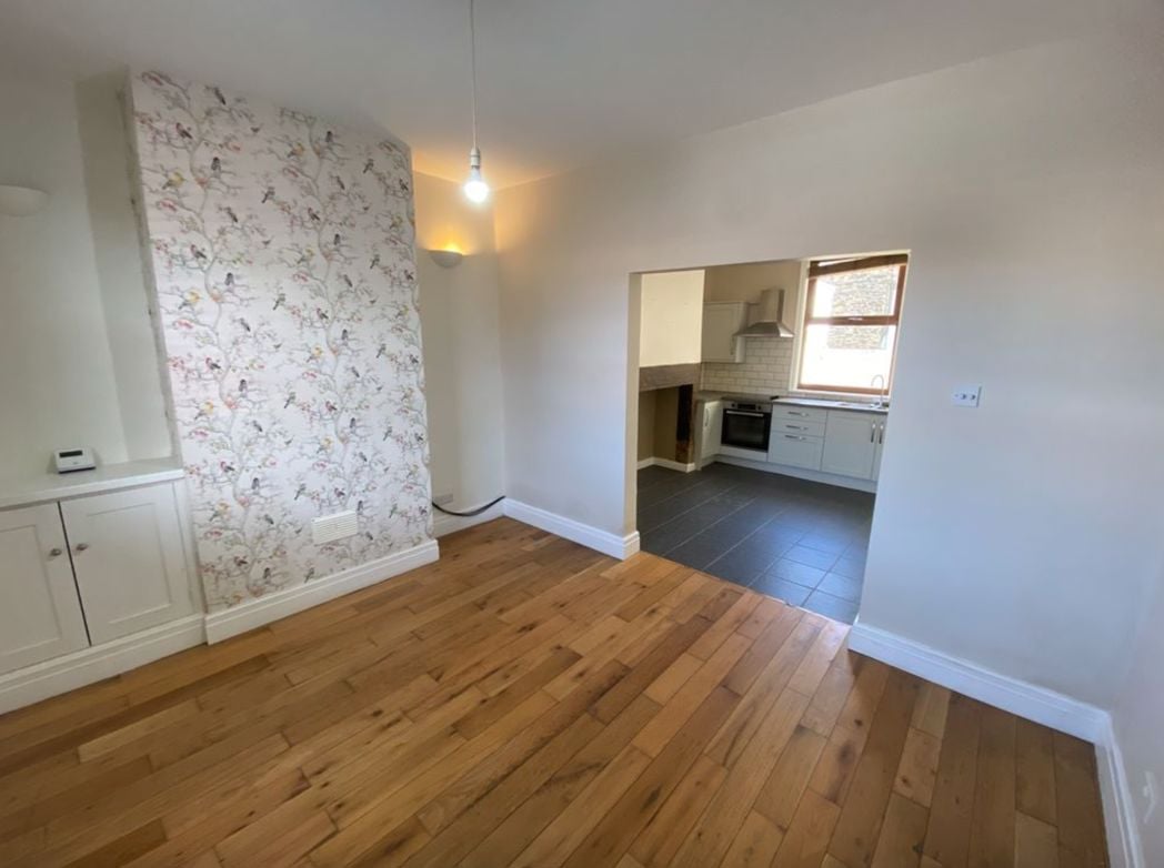 Property image 2 of 11