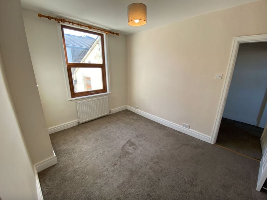 Property image 8 of 11