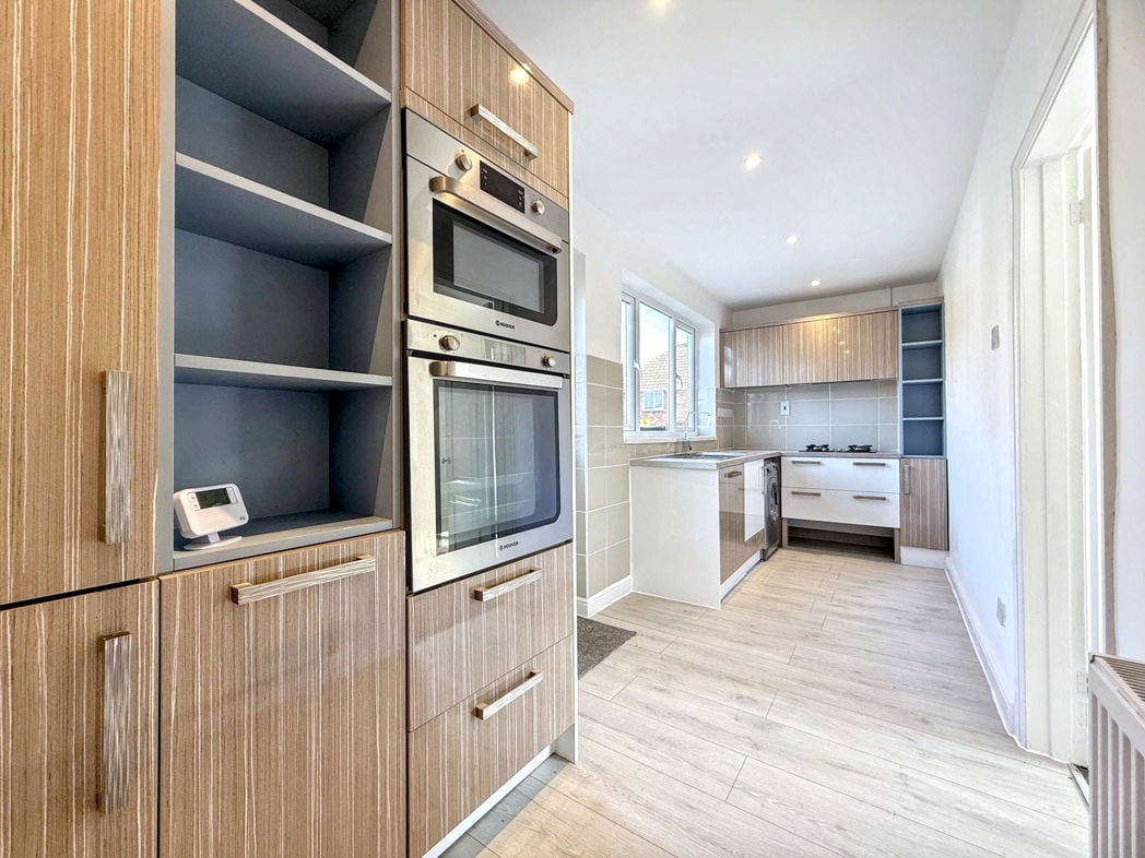 Property image 3 of 23