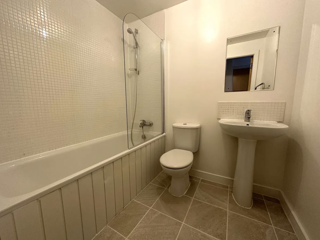 Property image 3 of 8