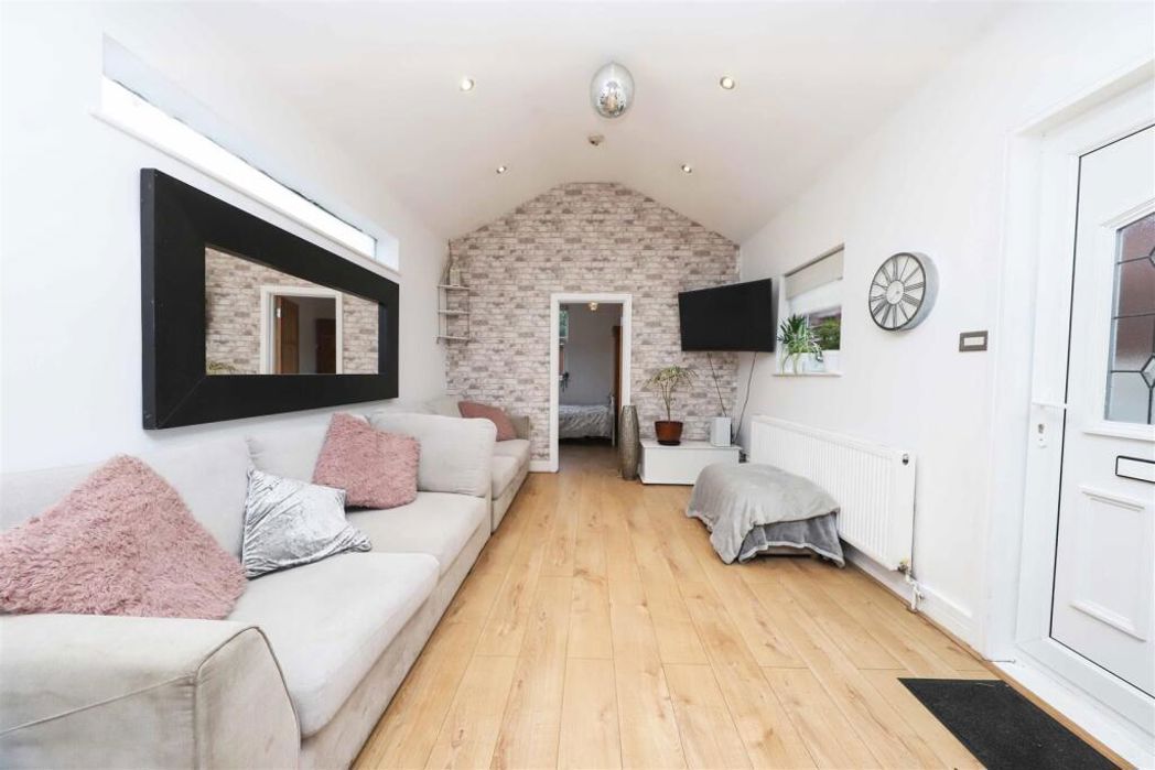 Property image 1 of 8