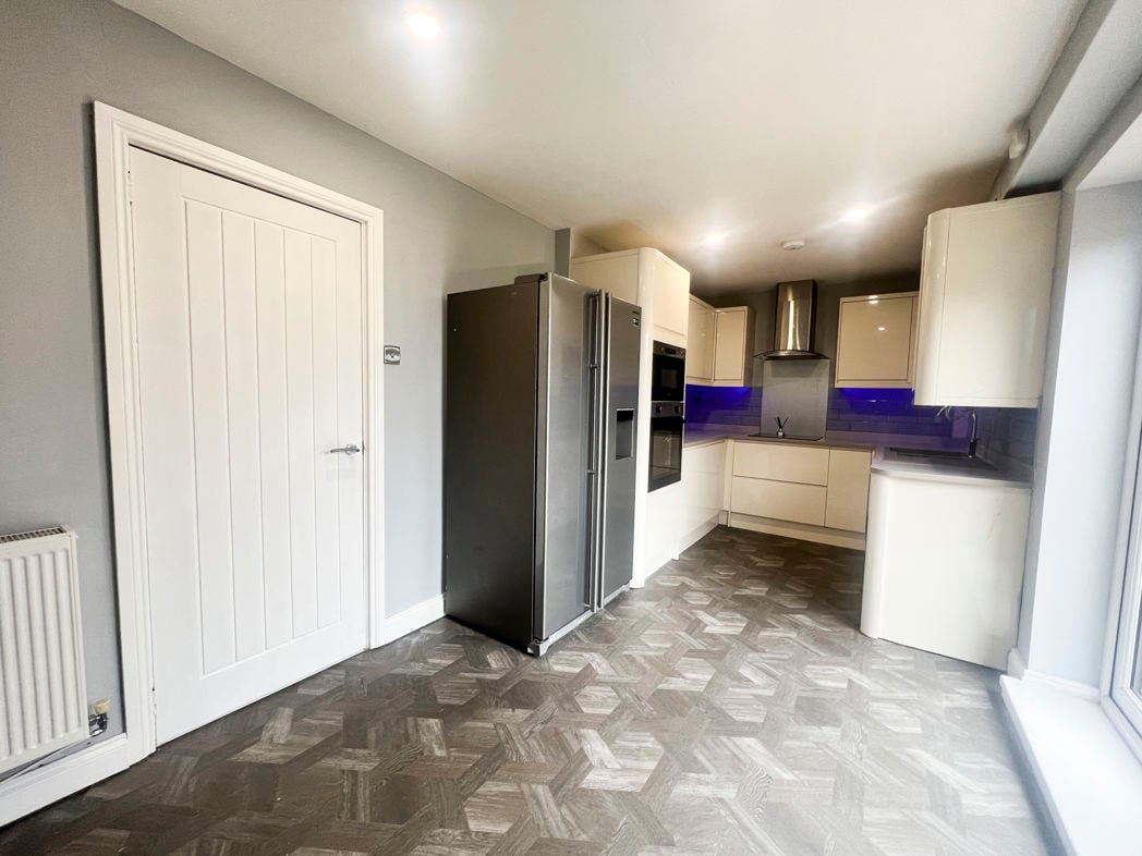 Property image 9 of 24