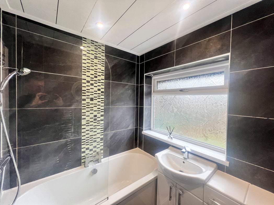 Property image 22 of 24