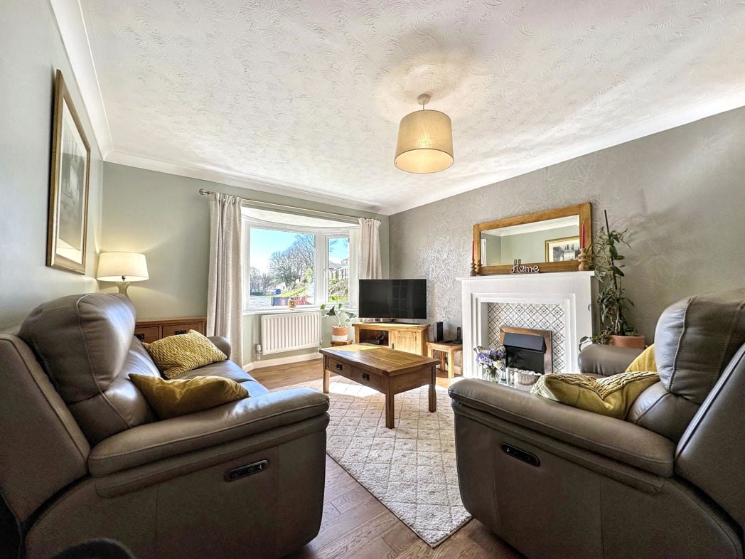 Property image 4 of 23