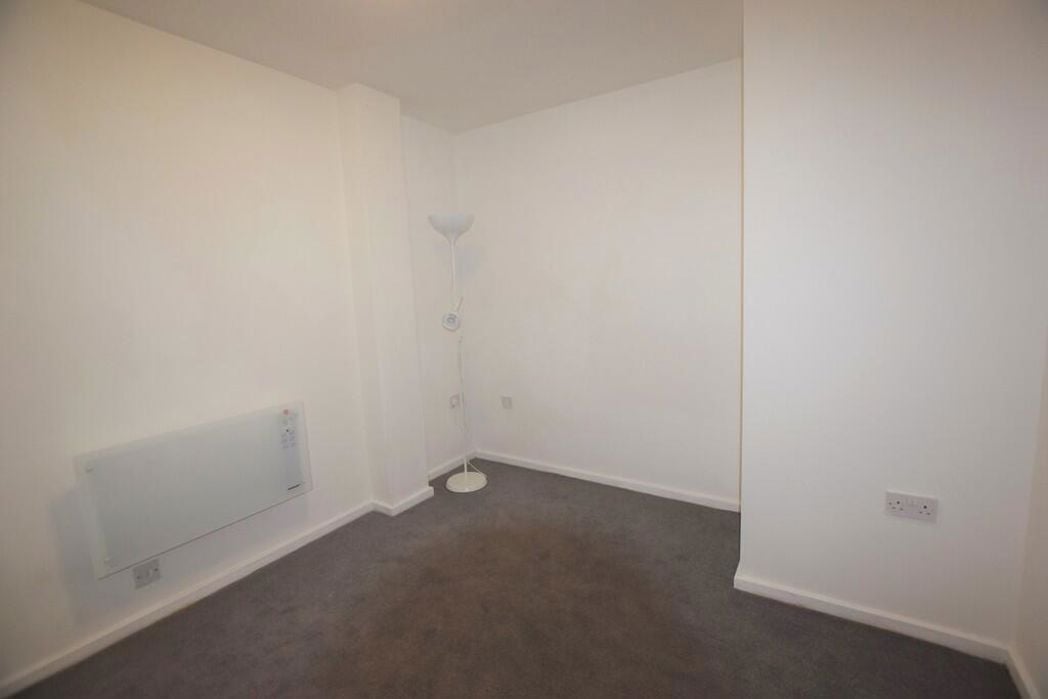 Property image 4 of 7