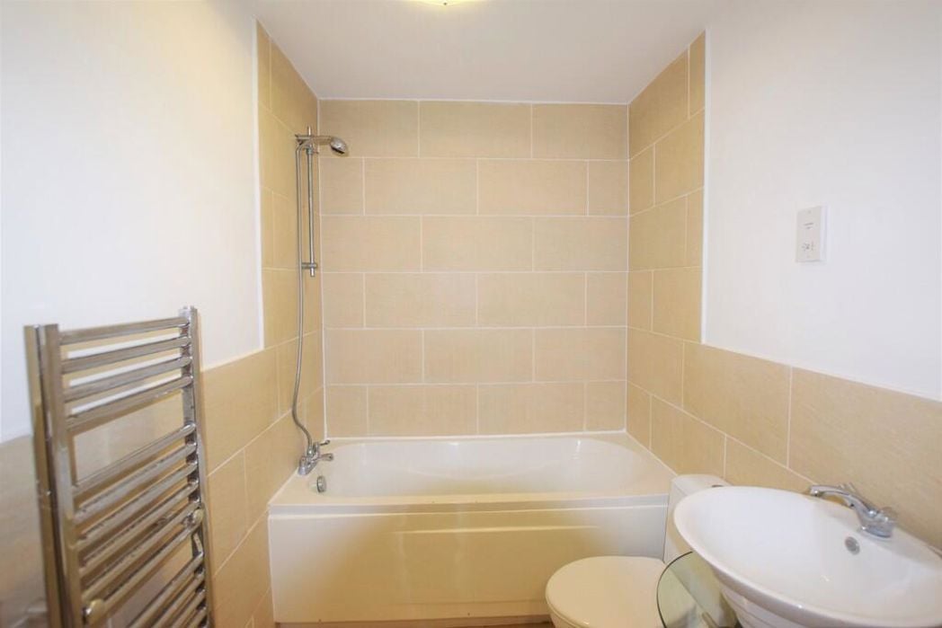 Property image 5 of 7