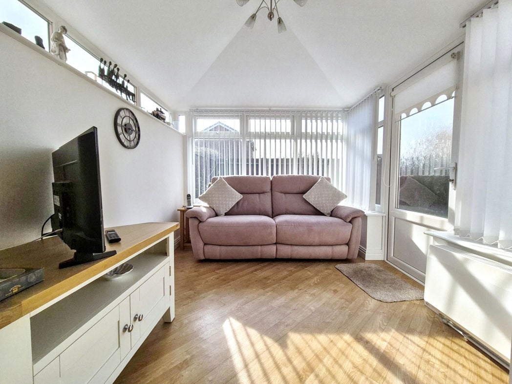 Property image 11 of 23