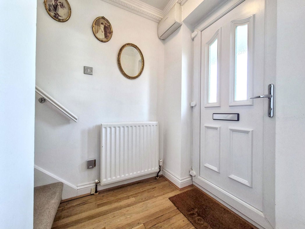 Property image 4 of 23