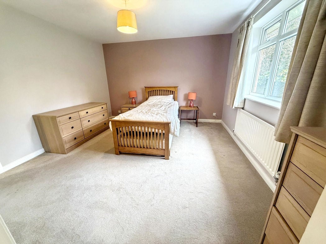 Property image 12 of 20
