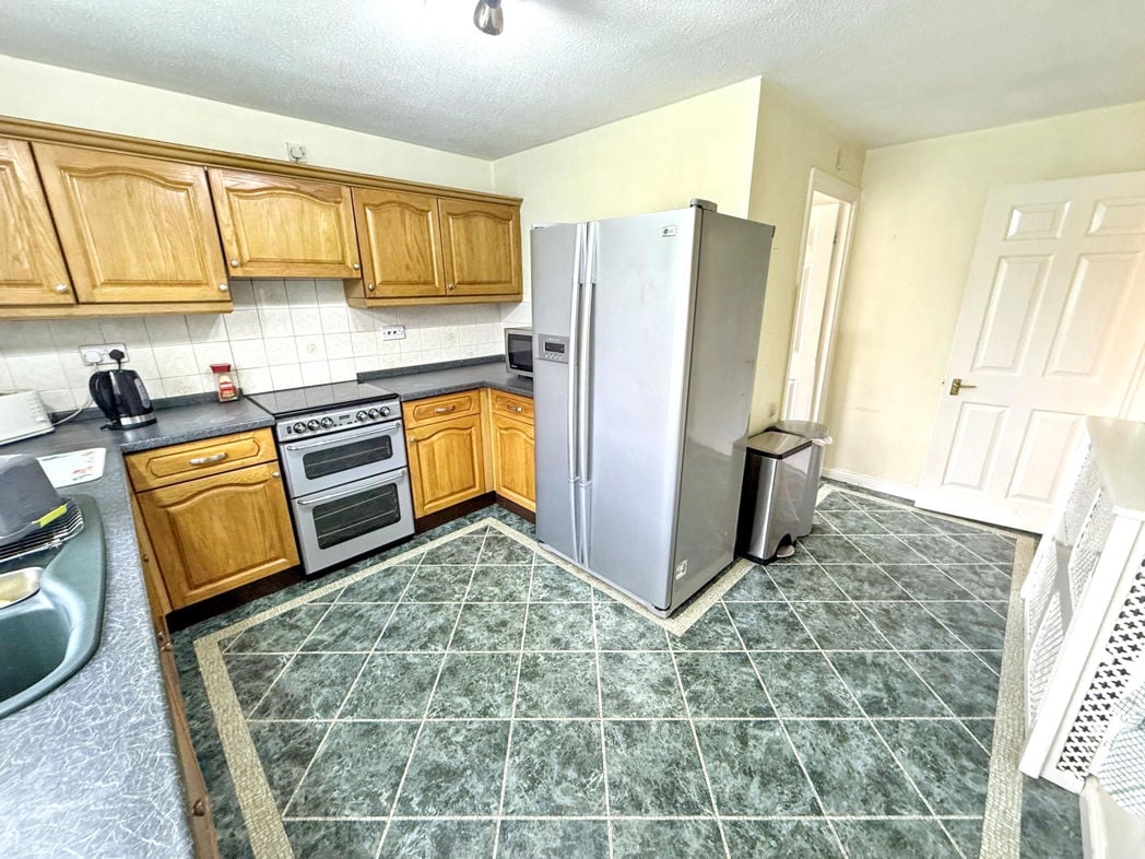 Property image 3 of 20