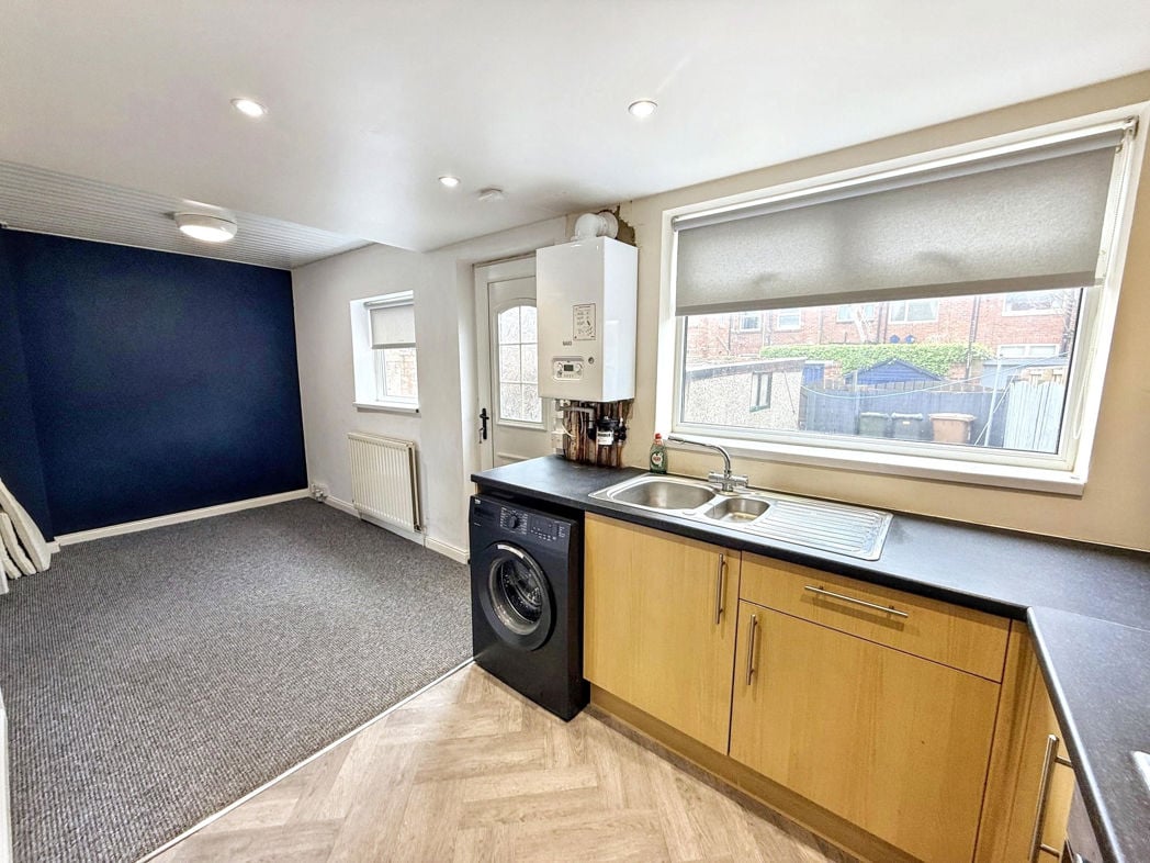Property image 4 of 12