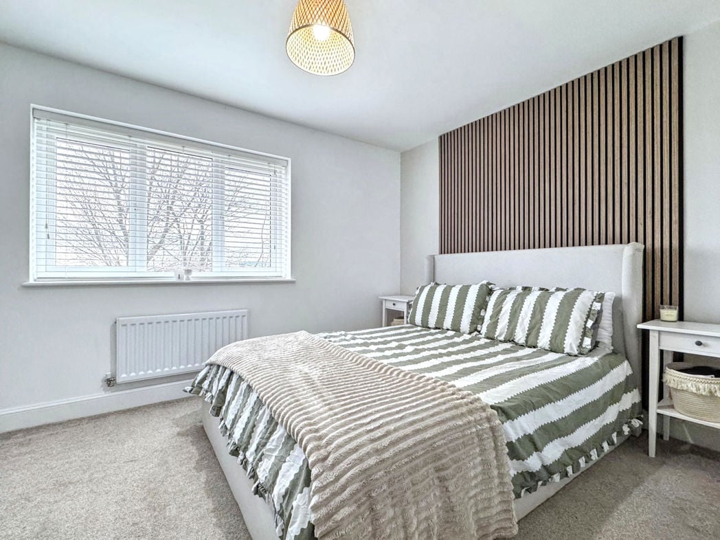 Property image 11 of 19
