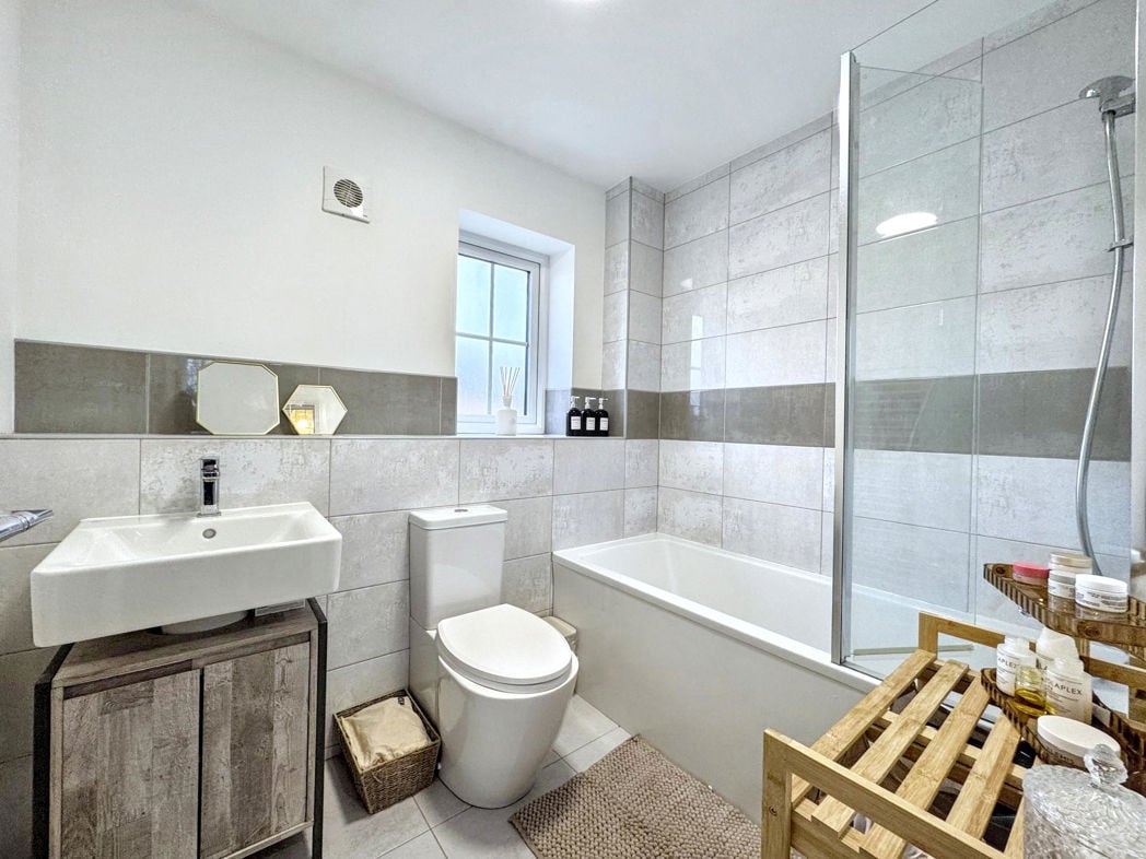 Property image 15 of 19