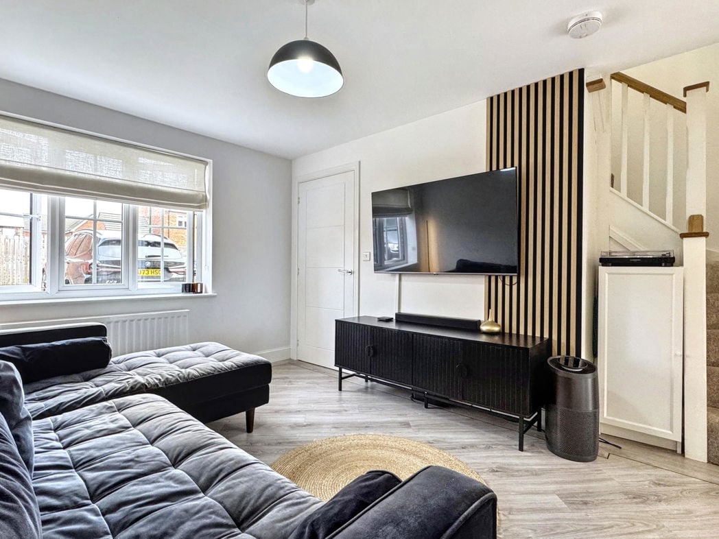 Property image 2 of 19