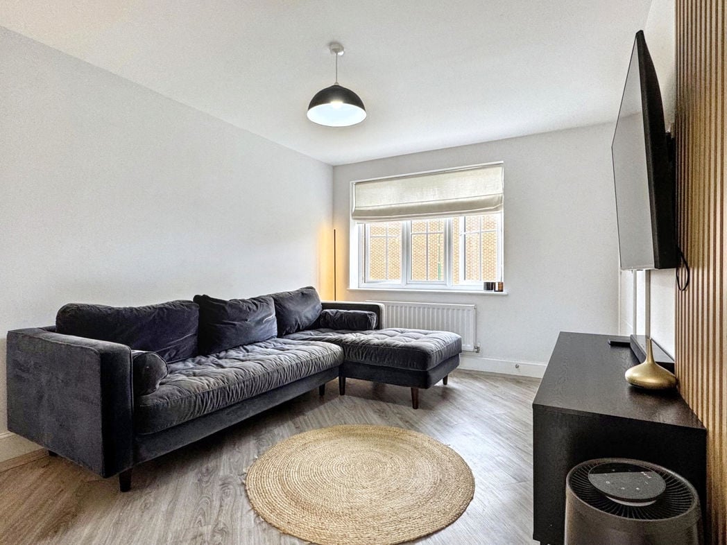 Property image 6 of 19