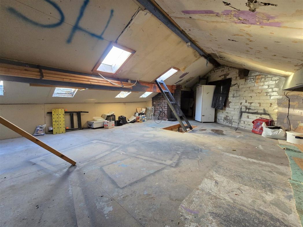 Property image 10 of 11