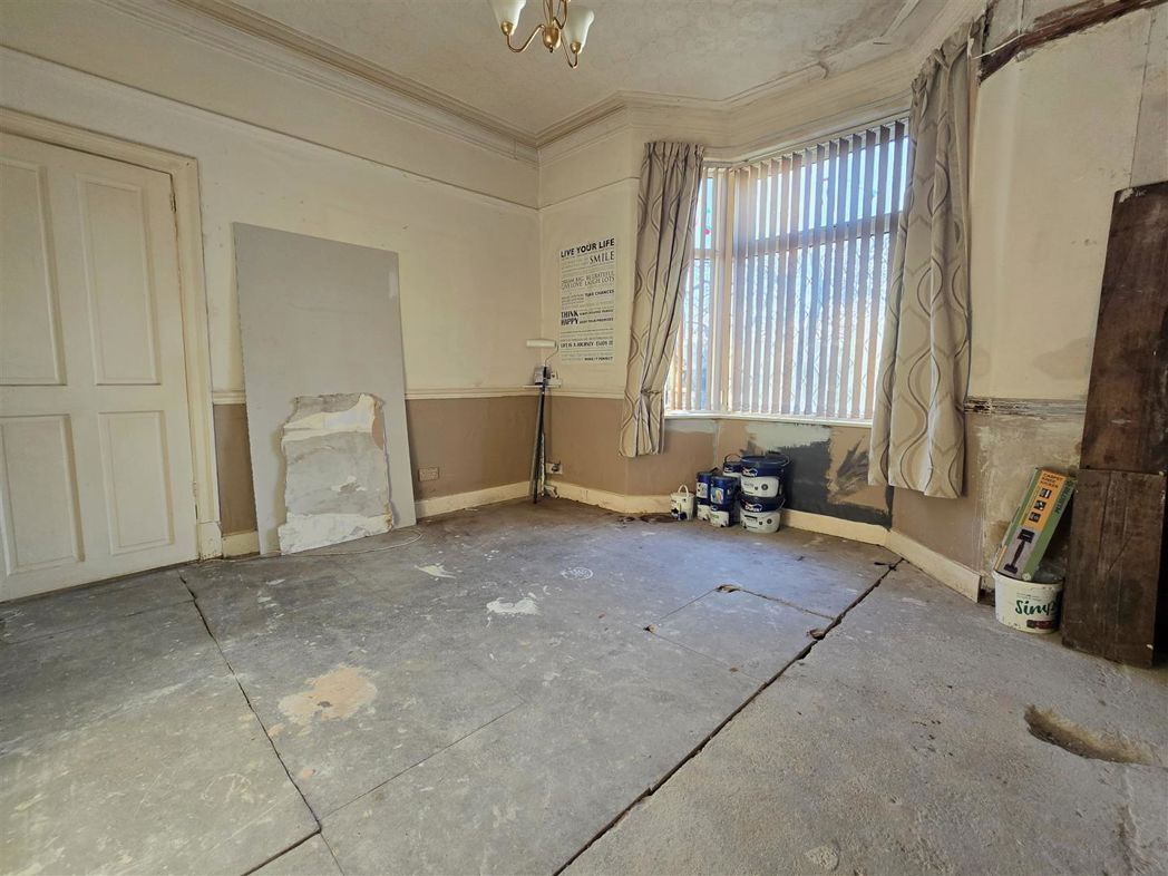 Property image 3 of 11