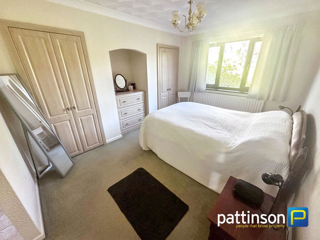 Property image 11 of 20
