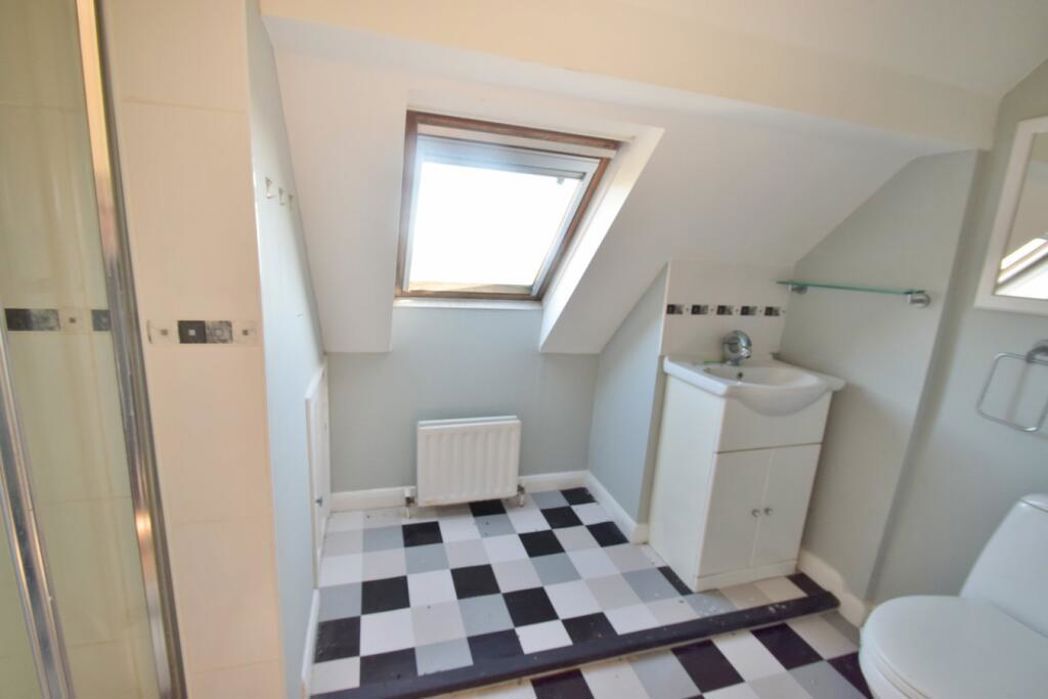 Property image 6 of 11