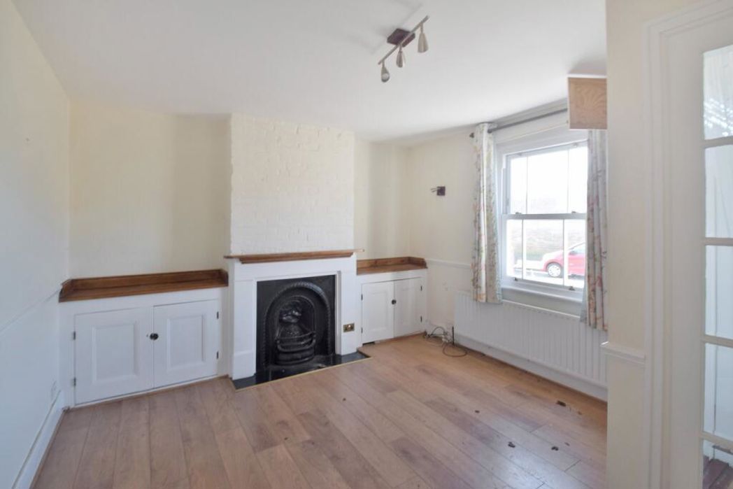 Property image 7 of 11