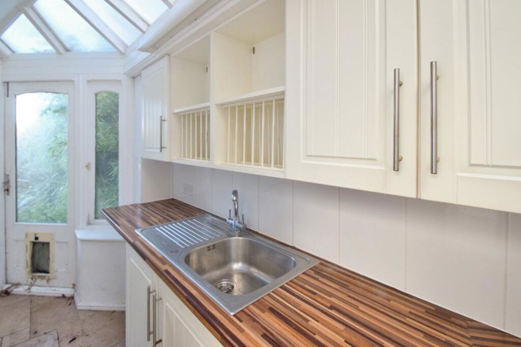 Property image 11 of 11