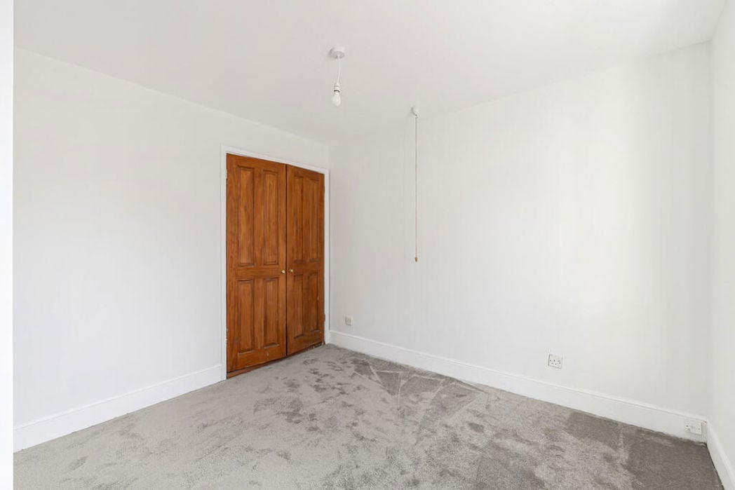 Property image 9 of 16