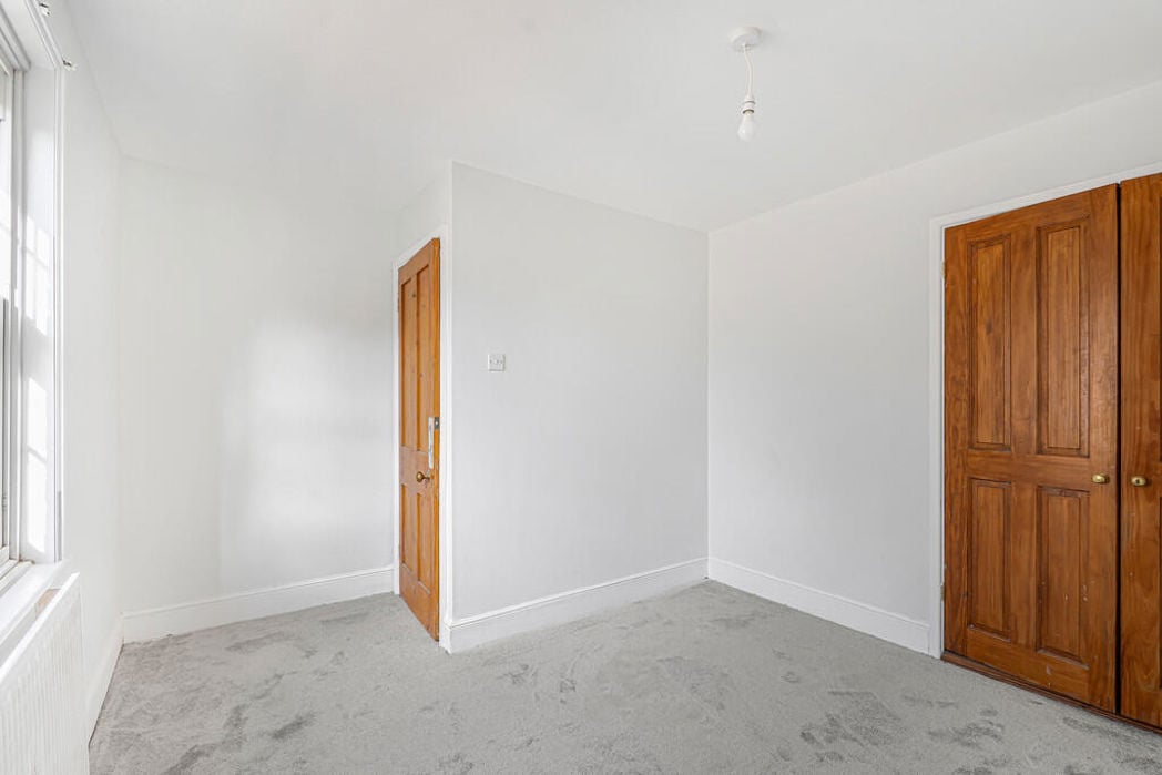 Property image 10 of 16