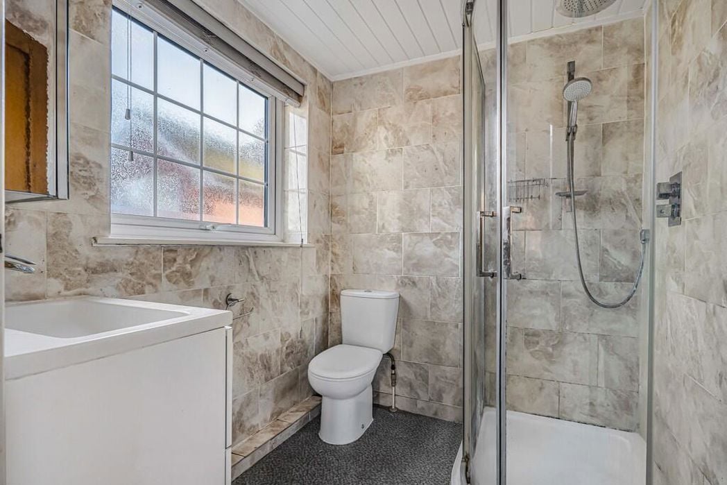 Property image 11 of 16