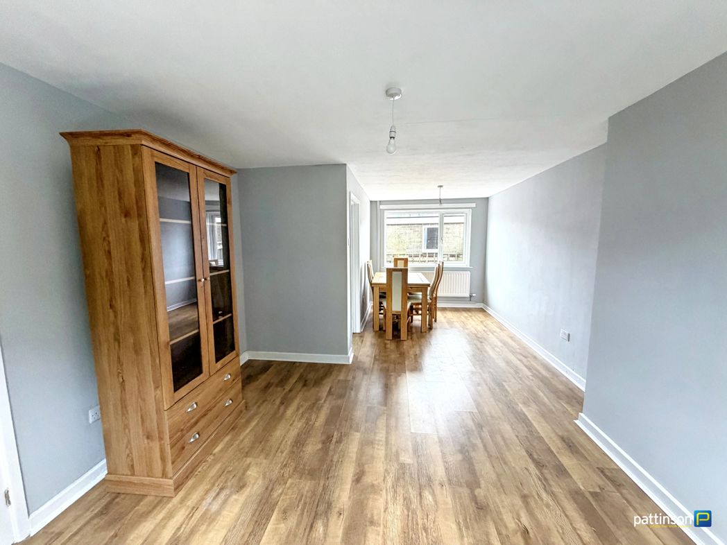 Lounge & Dining Room