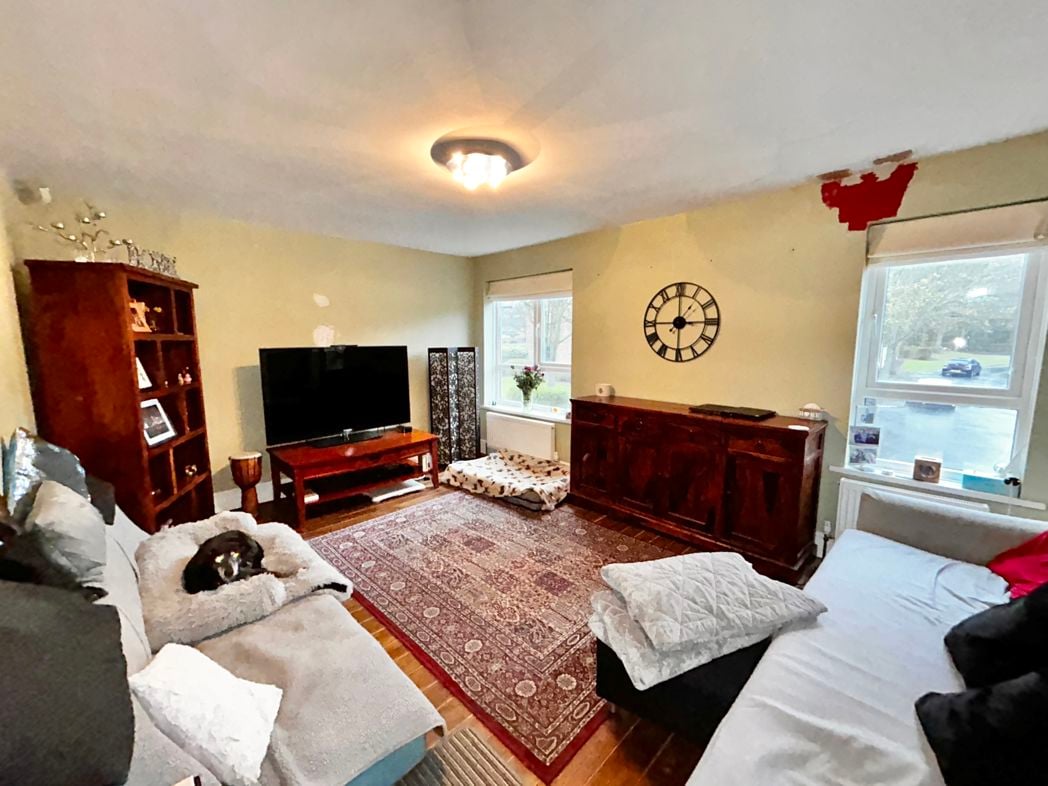 Property image 2 of 17