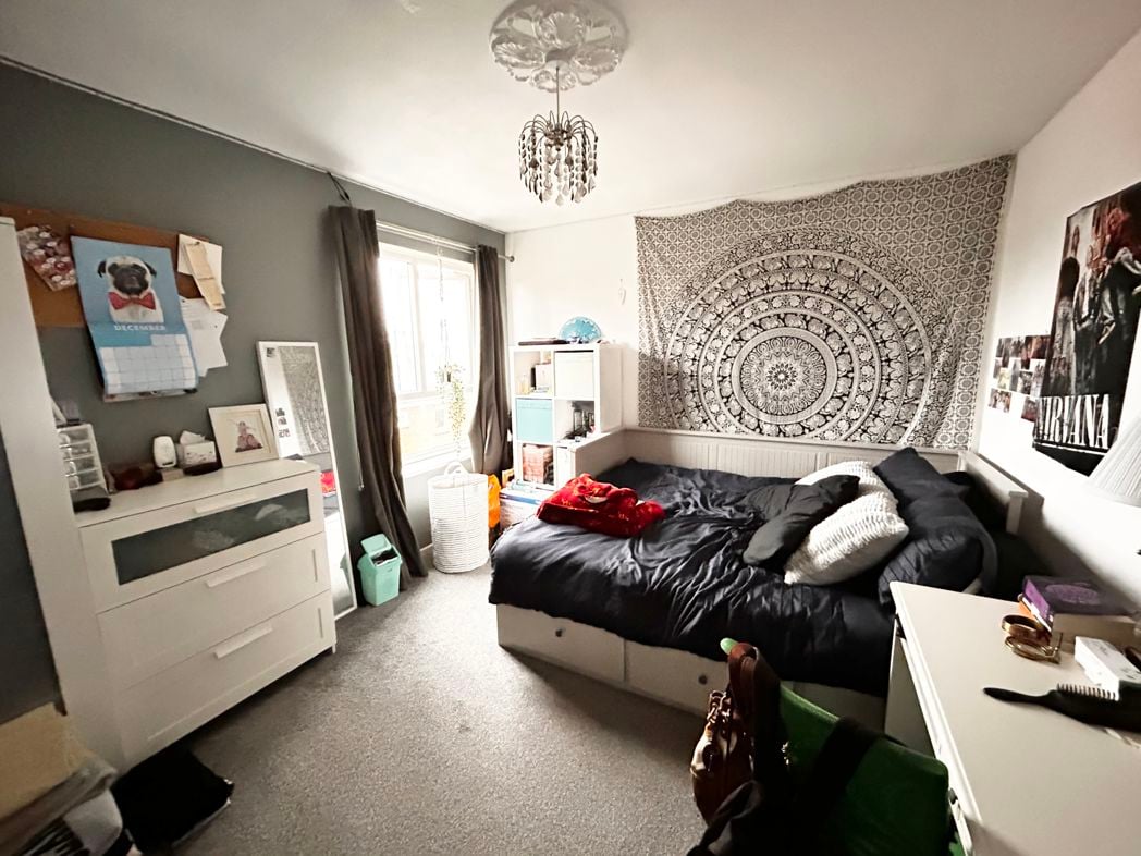 Property image 15 of 17