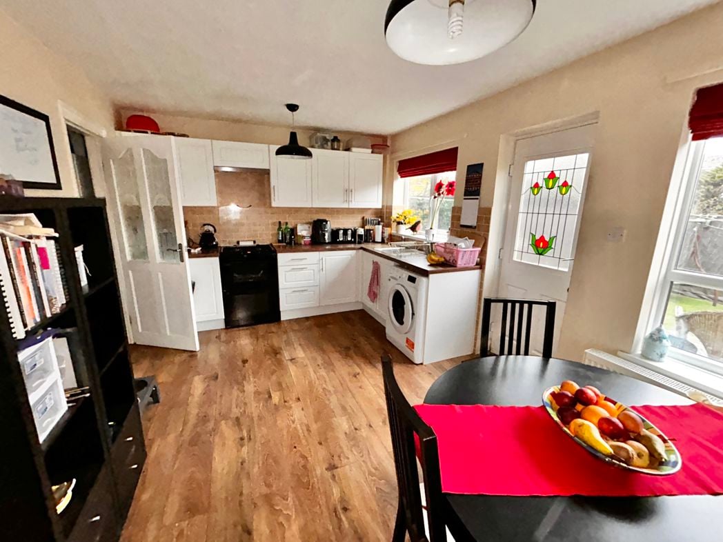 Property image 3 of 17
