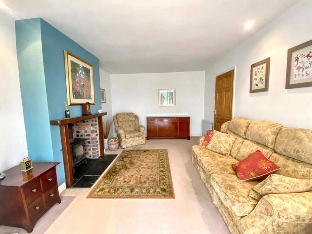 Property image 2 of 22