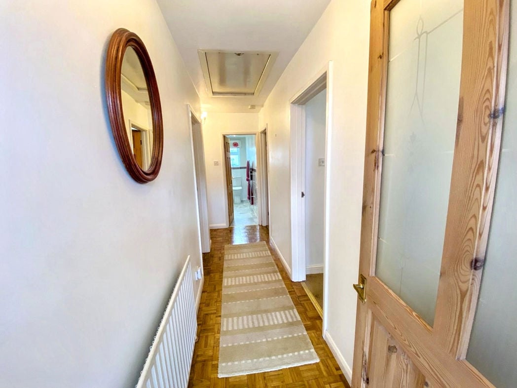 Property image 11 of 22