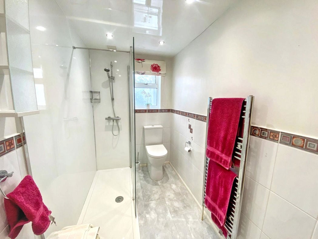 Property image 14 of 22